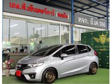 2017 Honda Jazz 1.5 (ปี 14-18) S i-VTEC Hatchback AT
