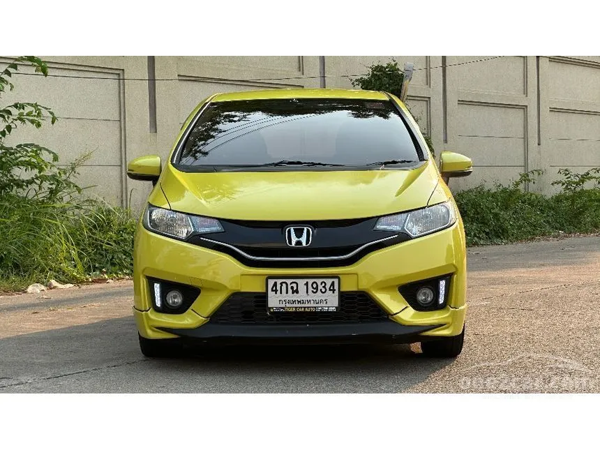 2015 Honda JAZZ SV Hatchback
