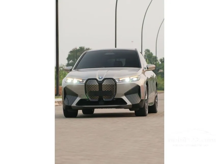 2024 BMW iX xDrive40 Sport SUV
