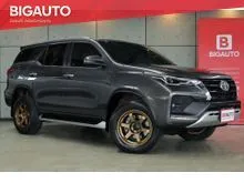 2017 Toyota Fortuner 2.4 (ปี 15-21) V 4WD SUV AT