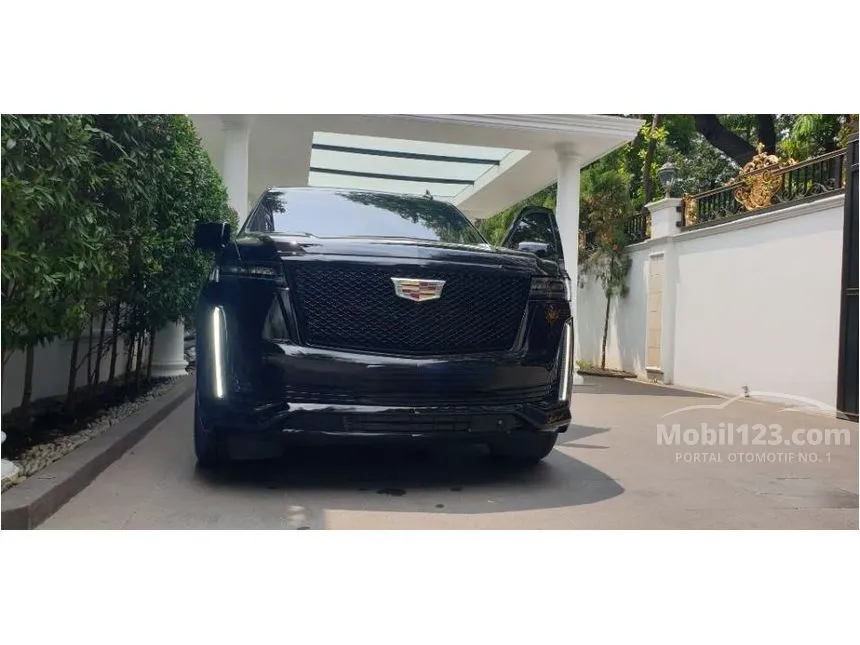 Jual Mobil Cadillac Escalade 2021 Platinum 6.2 di DKI Jakarta Automatic SUV Hitam Rp 7.500.000.000