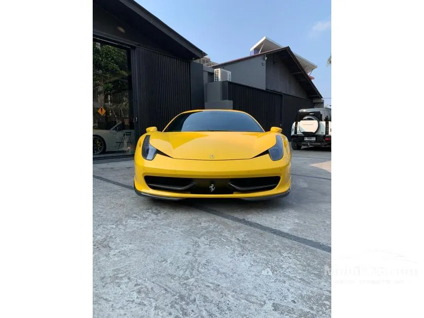 2012 Ferrari 458 Italia Coupe