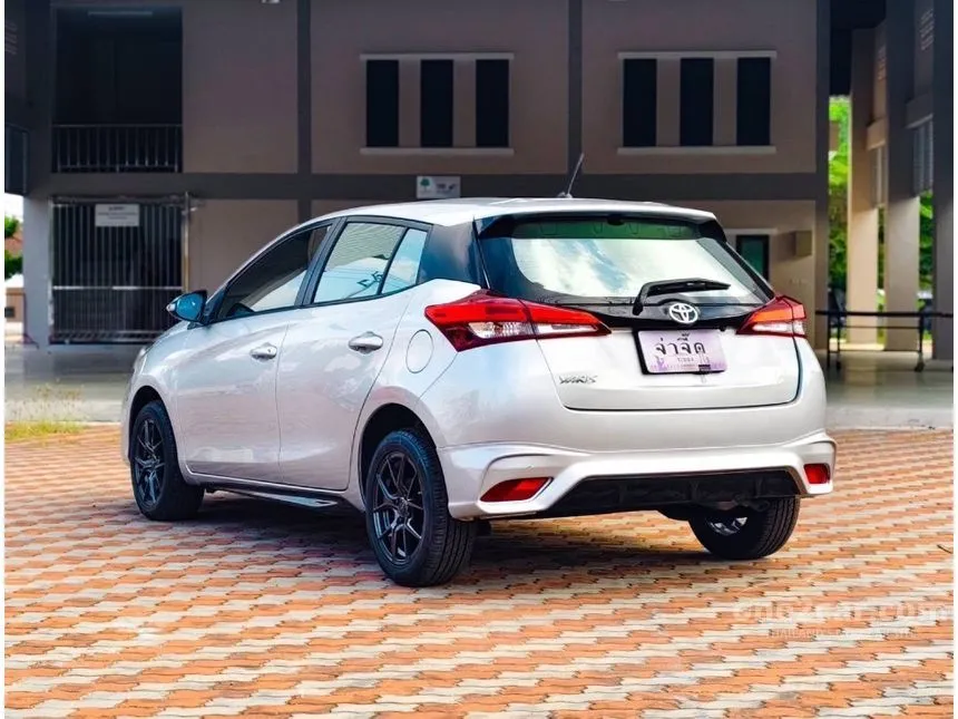 2021 Toyota YARIS Sport Hatchback