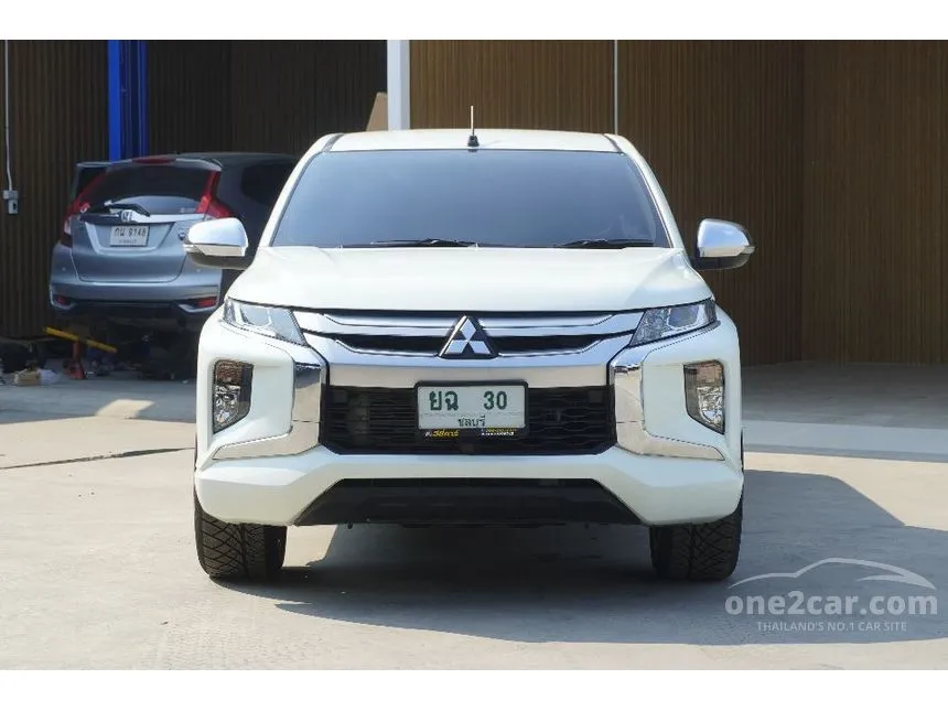 2022 Mitsubishi TRITON GLX Plus Mega Cab Pickup