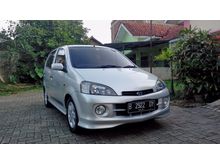 2001 Daihatsu YRV 1.3 Deluxe Hatchback