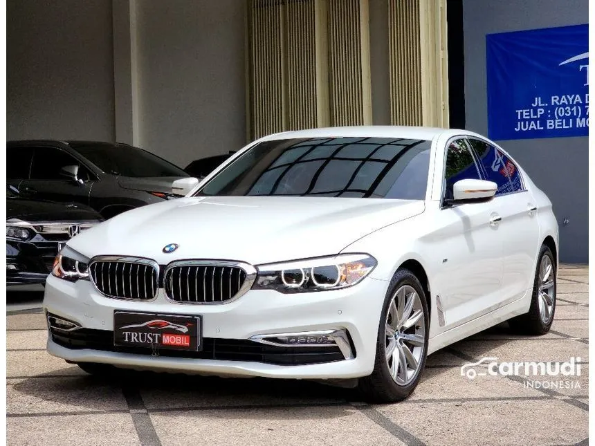 Jual Mobil BMW 520i 2018 Luxury 2.0 di Jawa Timur Automatic Sedan Putih Rp 625.000.000