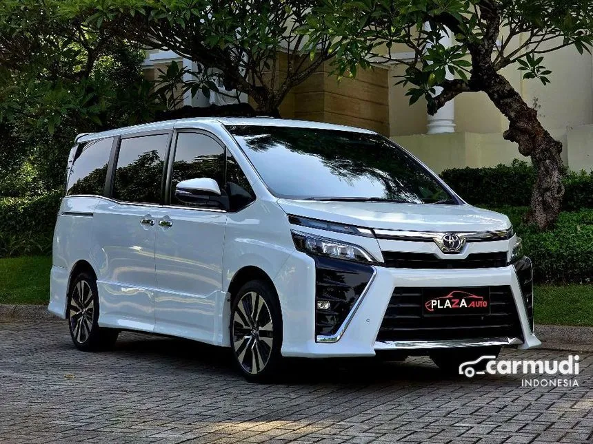 2020 Toyota Voxy Wagon