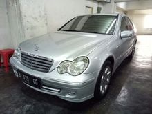 2006 Mercedes-Benz C240 2.6 Elegance sangat istimewa.. Tangan pertama dari baru.. Kondisi dan harga terbaik..