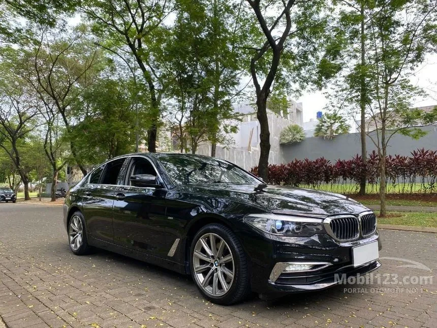 Jual Mobil BMW 520i 2018 Luxury 2.0 di DKI Jakarta Automatic Sedan Hitam Rp 495.000.000