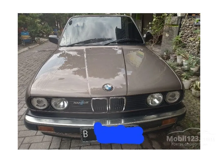 Jual Mobil BMW 318i 1990 1.8 Manual 1.8 di Jawa Tengah Manual Sedan Coklat Rp 65.000.000