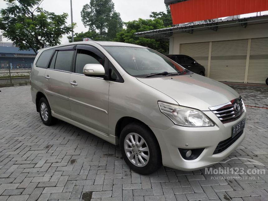 jual mobil toyota kijang innova 2012 v 25 di banten