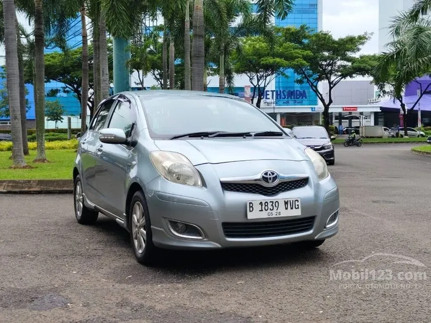 Jual Mobil Toyota Yaris 2011 E 1.5 di DKI Jakarta Automatic Hatchback Abu