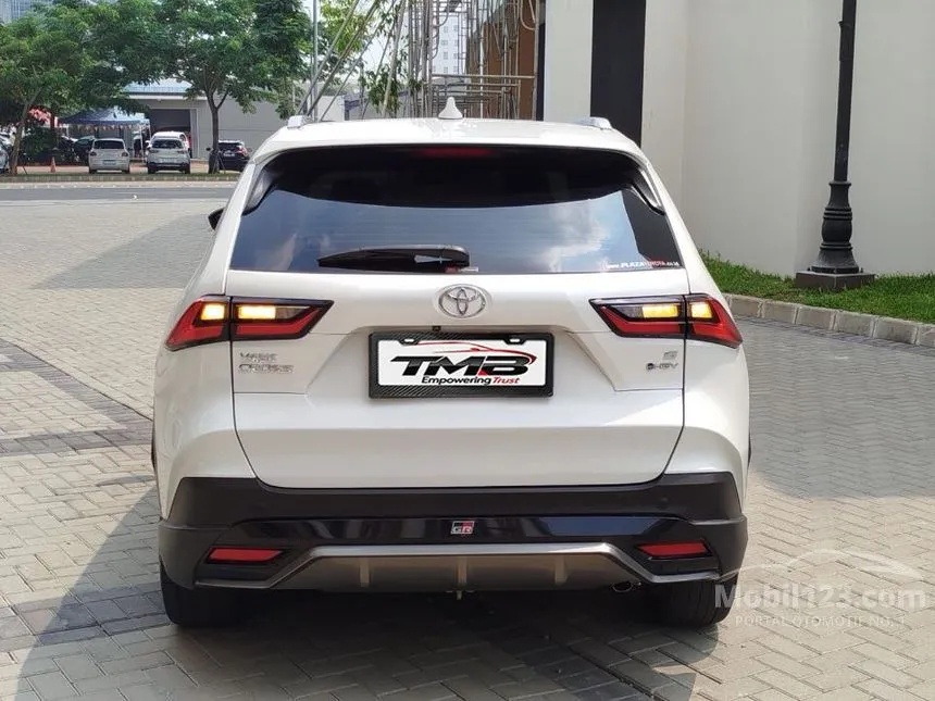 2023 Toyota Yaris Cross S HV with GR Parts Aero Pkg SUV