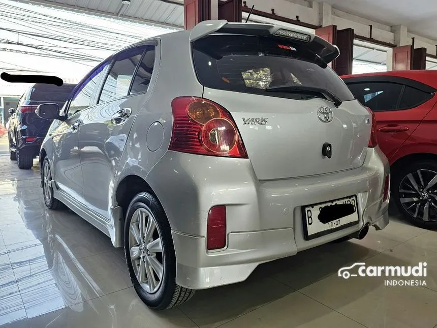 2012 Toyota Yaris E Hatchback