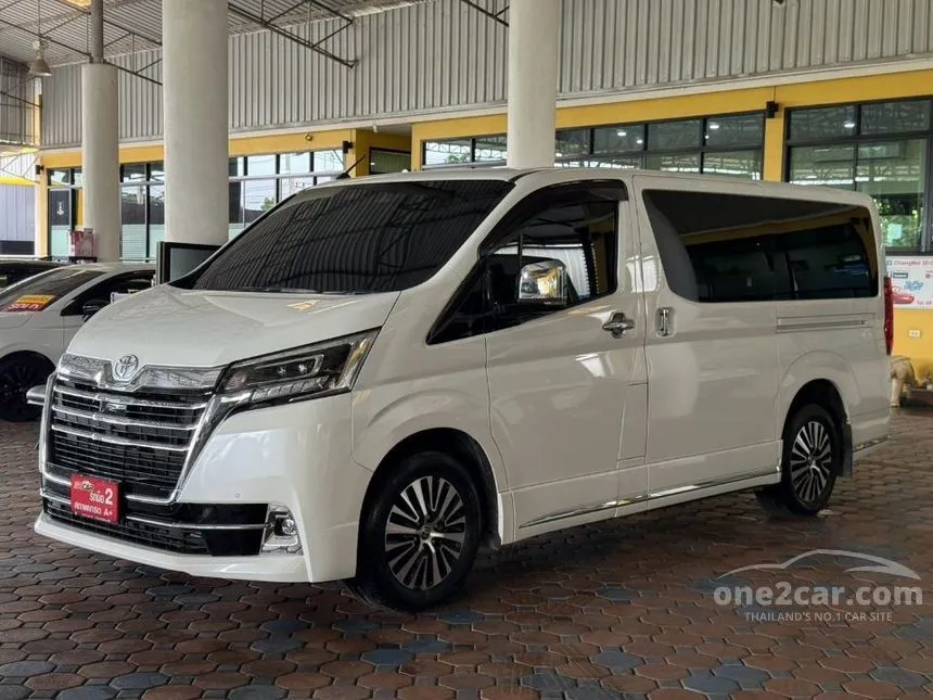 2024 Toyota Majesty Grande Van