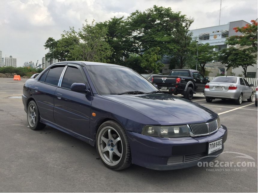 Mitsubishi lancer 2001 года