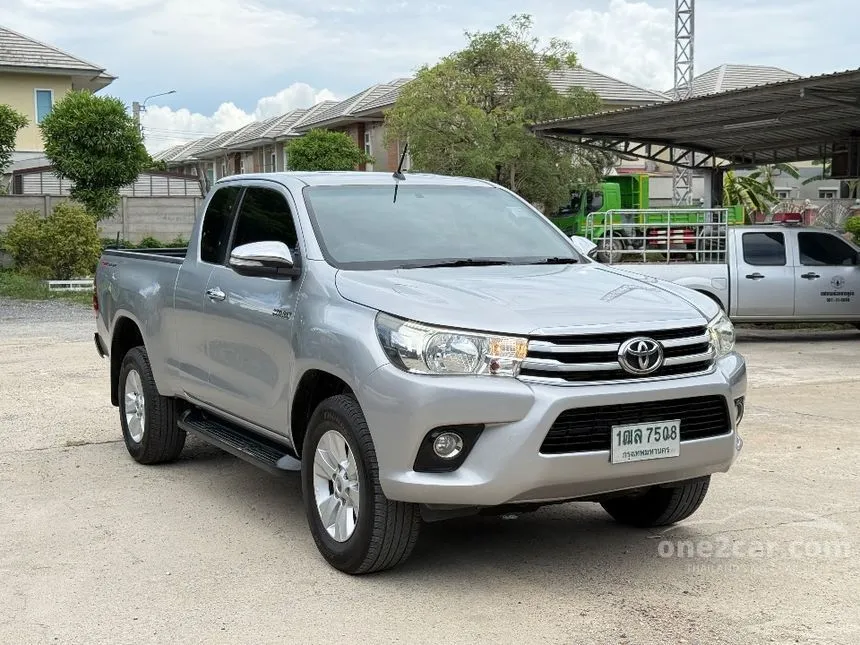 2016 Toyota HILUX REVO E Prerunner Smart Cab Pickup