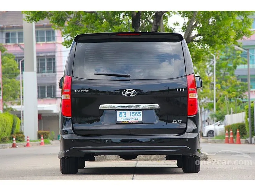 2017 Hyundai H-1 Elite Van