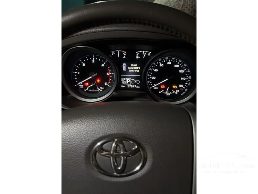 2014 Toyota Land Cruiser 200 Full spec SUV
