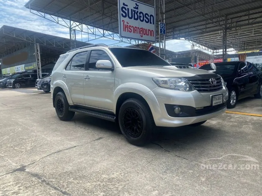 2013 Toyota FORTUNER V SUV