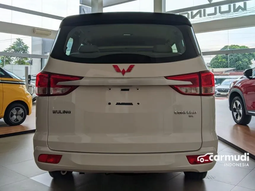 2024 Wuling Confero DB MPV