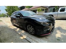2017 Mazda 3 2.0 (ปี 14-17) S Sports Hatchback AT