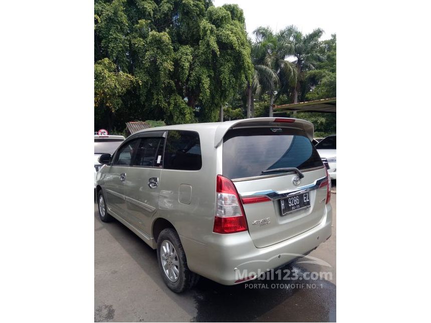 Jual Mobil Toyota Kijang Innova 2014 V 2.0 di Jawa Barat 