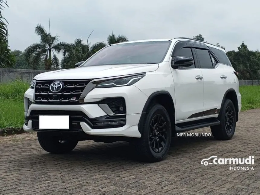 2023 Toyota Fortuner GR Sport 4X2 SUV