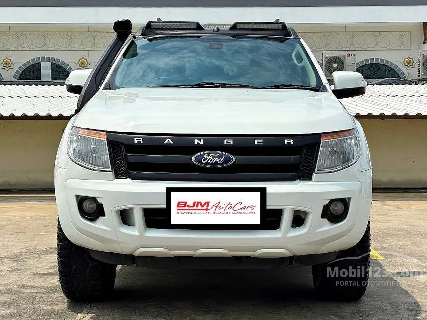 Jual Mobil Ford Ranger 2015 Double Cab 4X2 Hi