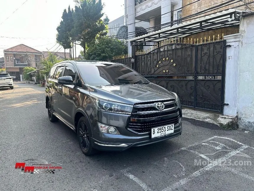 Jual Mobil Toyota Innova Venturer 2018 2.0 di DKI Jakarta Automatic Wagon Abu
