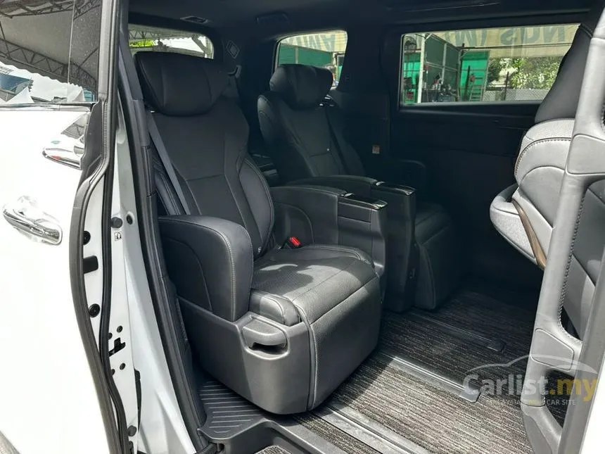 2023 Toyota Alphard Z MPV