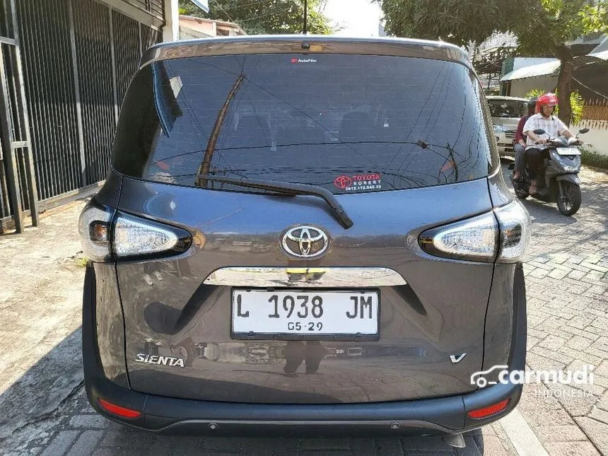 2017 Toyota Sienta V MPV