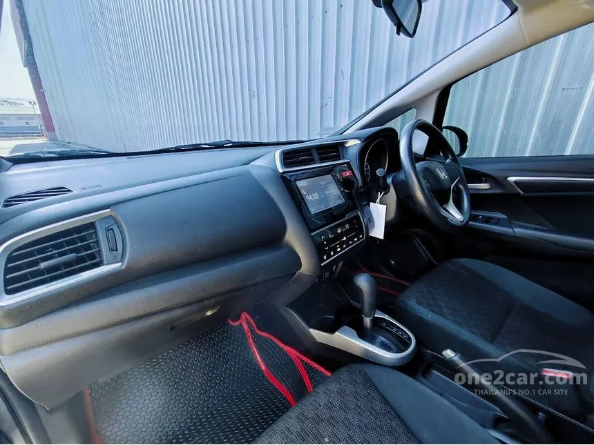 2017 Honda JAZZ V+ Hatchback