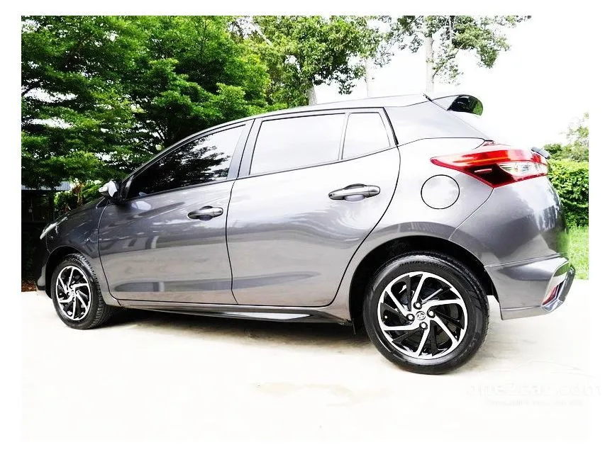 2020 Toyota YARIS Sport Premium Hatchback
