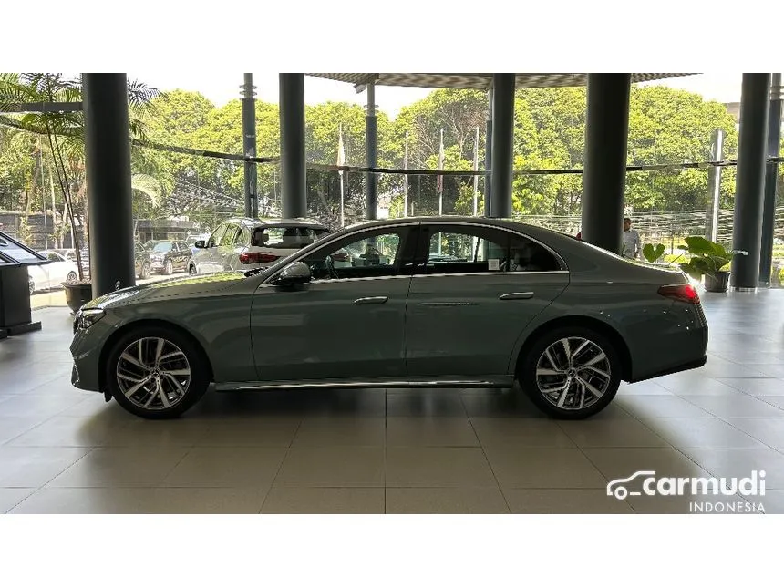 2025 Mercedes-Benz E200 Exclusive Line Sedan