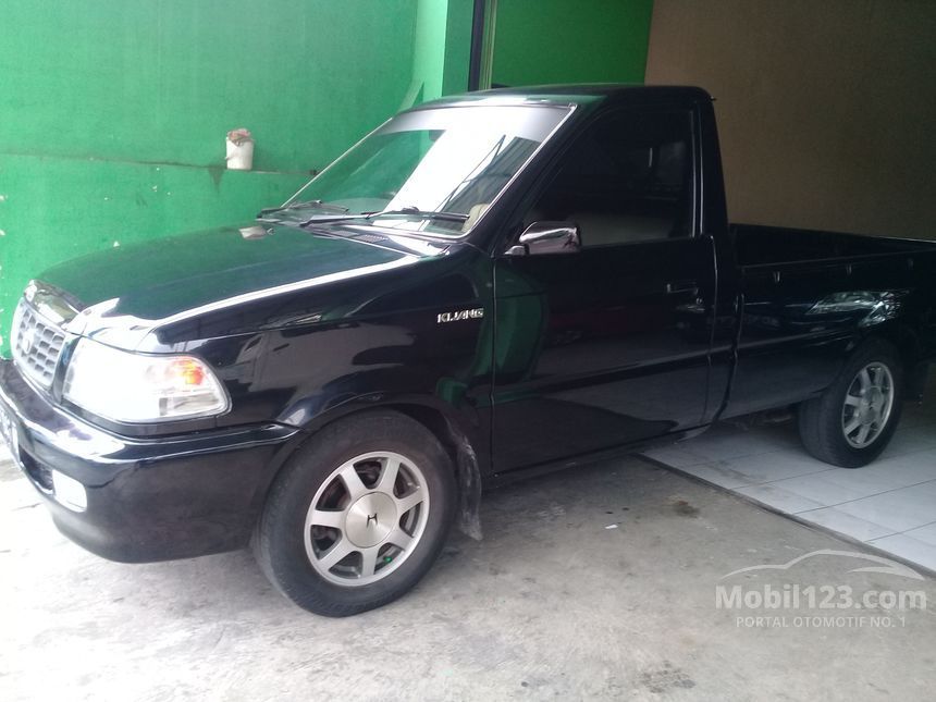 Jual Mobil Toyota Kijang Pick Up  2001 1 8 di Jawa Tengah 