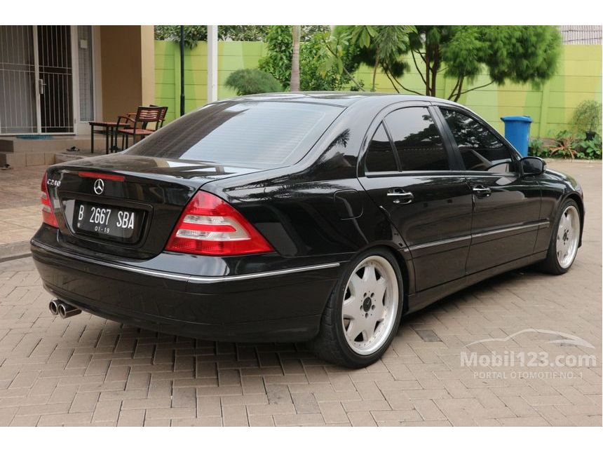 Jual Mobil Mercedes-Benz C240 2005 Elegance 2.6 di DKI 