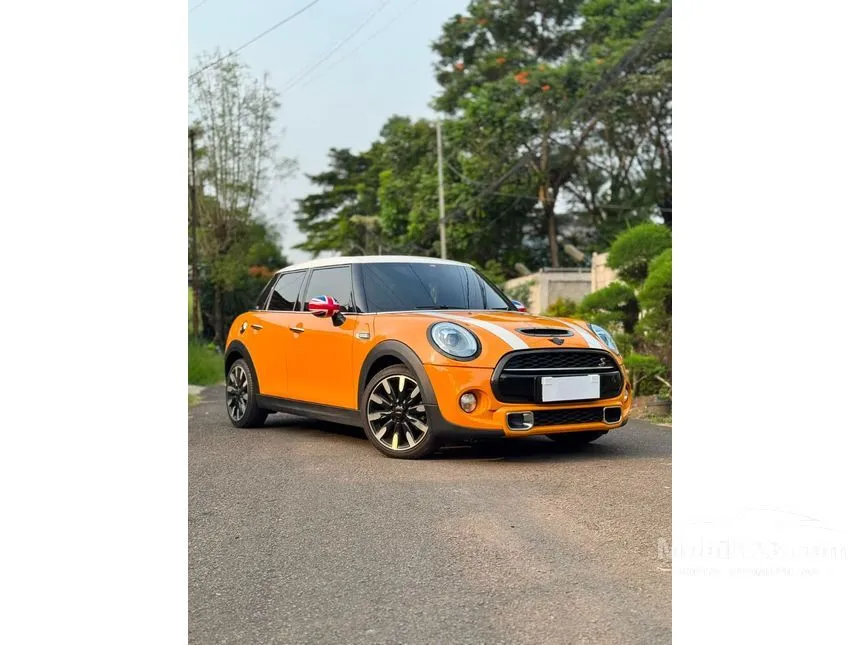 2016 MINI Cooper S 5 Door Hatchback