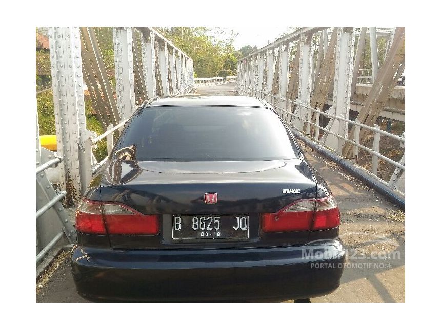 Jual Mobil  Honda  Accord  2000 VTi 2 3 di Jawa  Tengah  Manual 