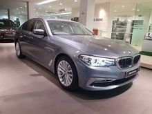 DISKON BONUS TERBESAR TERBAIK SE INDONESIA, BUNGA 0 PERSEN, DIJAMIN PUAS UNTUNG 2018 BMW 530i 2.0 Luxury Sedan