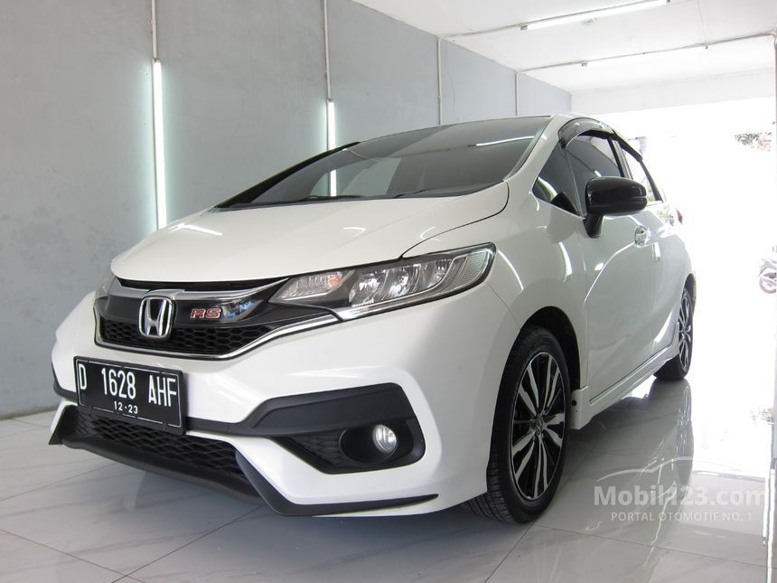 Jual Mobil Honda Jazz 2021 RS 1 5 di Jawa  Barat  Automatic 