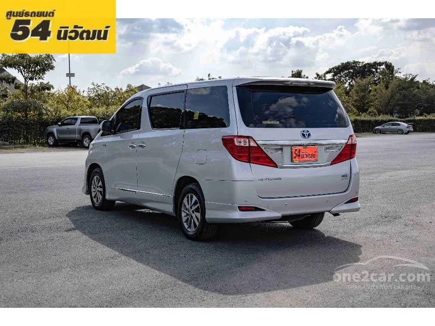 2014 Toyota Alphard HV Van