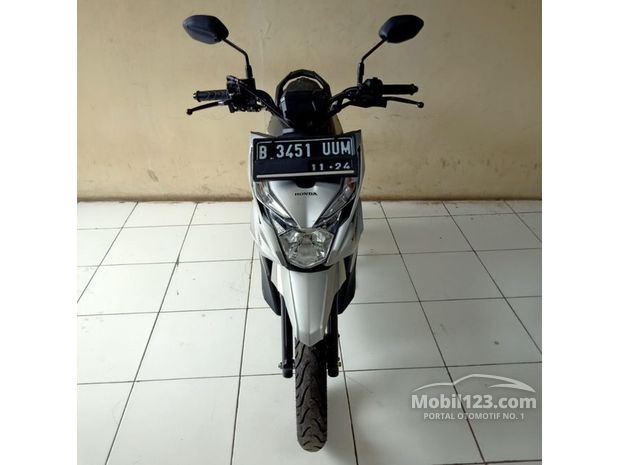  Honda  Beat  Motor  bekas  dijual di Dki jakarta  Indonesia  