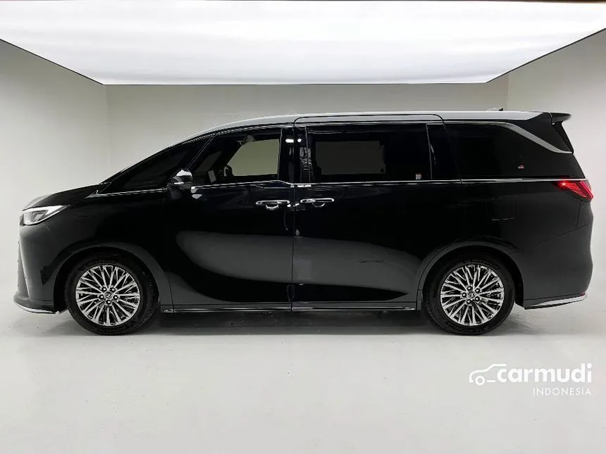 2023 Lexus LM 350h 7 Seater MPV
