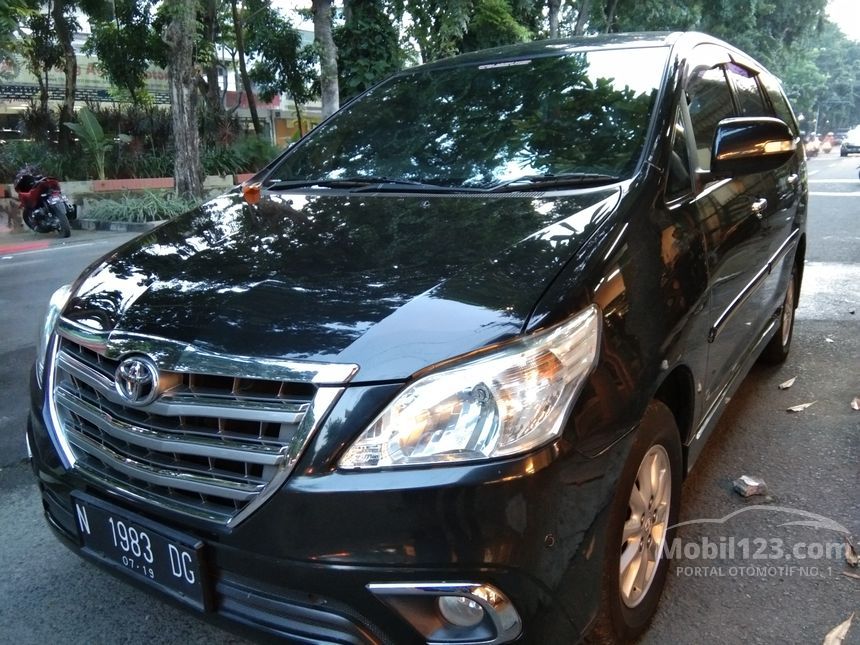 Jual Mobil Toyota Kijang Innova 2014 V 2.0 di Jawa Timur 