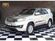 2013 Toyota Fortuner 3.0 (ปี 12-15) V SUV AT