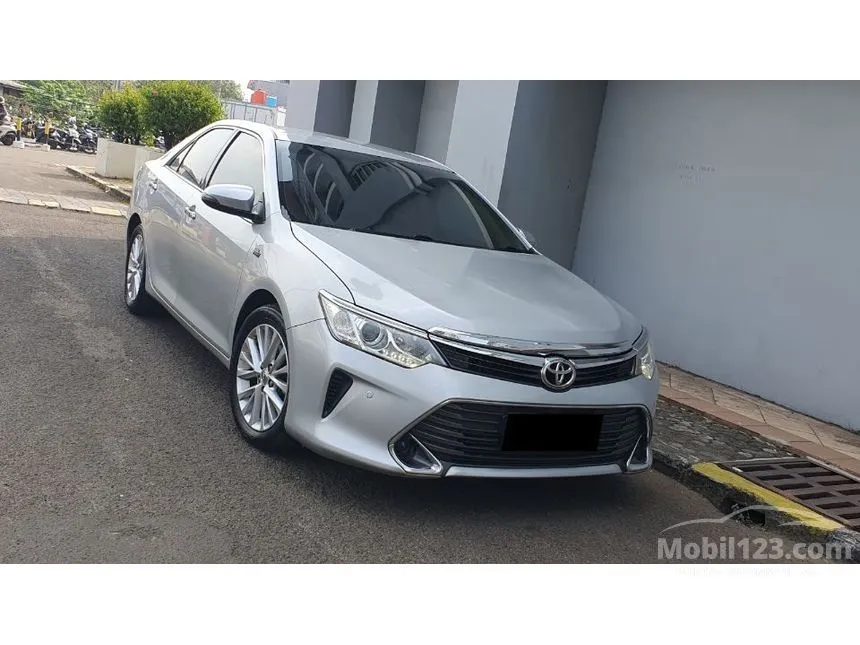 2015 Toyota Camry V Sedan