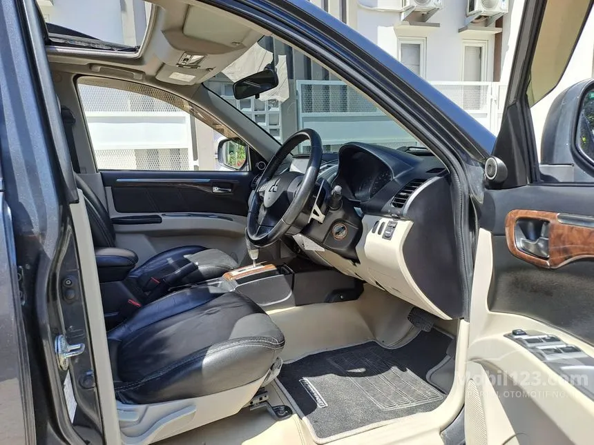 Jual Mobil Toyota Kijang Innova 2013 V 2.5 di Jawa Timur Automatic MPV Hitam Rp 245.000.000