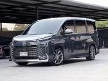2023 Toyota VOXY 2.0 (ปี 22-30) SZ Van 