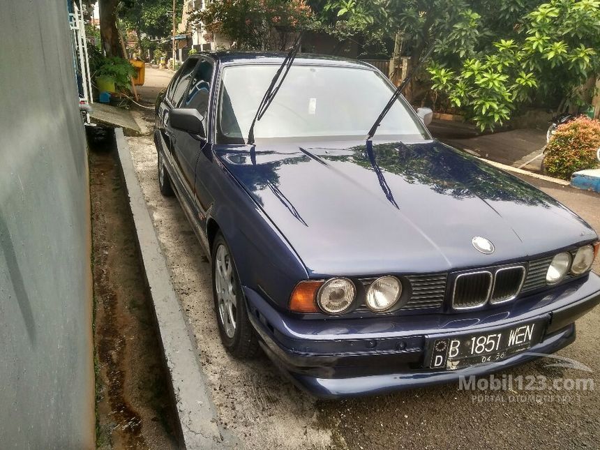1991 BMW 520i 2.0  Sedan